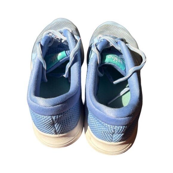 Girls Nike Sneakers - Picture 4 of 7